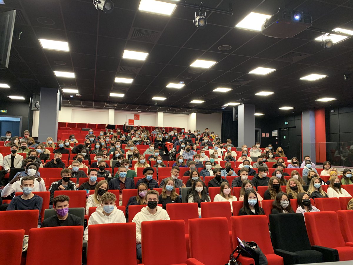 Très fière d’être la marraine et la Guest speaker pour cette nouvelle promotion du programme BBA de l’<a href="/EMLYON/">emlyon business school</a> business school  sur les trois campus de Saint-Etienne, Paris et Casablanca.
« Let us imagine tomorrow…💫 »
#Energy #Sustainability #Future #Dream #business