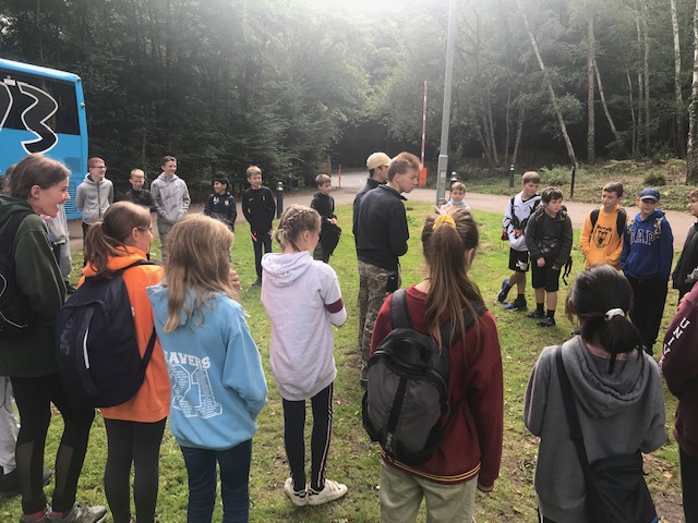 Roundwood_Park's tweet image. Year 7s have arrived safely and are all ready for some bushcraft fun!

#campwilderness