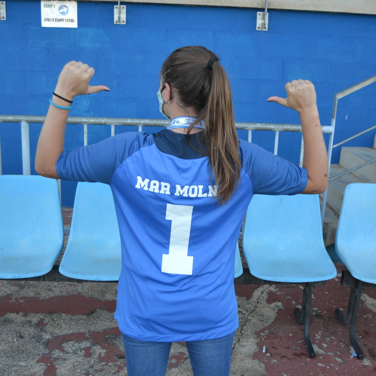 TEMPORADA | Gràcies Mar per acompanyar-nos durant la tarda d’ahir i fer el servei d’honor del primer partit de LLIGA a 2a CAT del C.D MORELL vs C.F REDDIS 👏🏻

📍 Mar Molné Magriñà és campiona del Món Júnior en la modalitat de fossa olímpica.