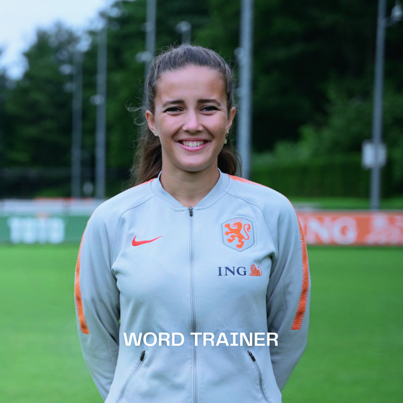 KNVB's tweet photo. ⚽️ In het voetbal zijn we op zoek naar vrouwen.

Breng ook je kwaliteiten in het spel. Welke rol pak jij? ⏩
Lees meer: https://t.co/0oUy1QIjOC

#MVIV