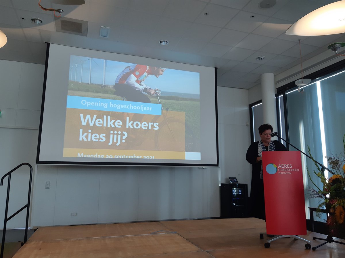 Opening Aeres Hogeschooljaar in Dronten met onze directeur Jolanda Berntsen <a href="/bej73/">Jolanda Berntsen</a> en Caroline van der Plas <a href="/lientje1967/">Caroline van der Plas</a>