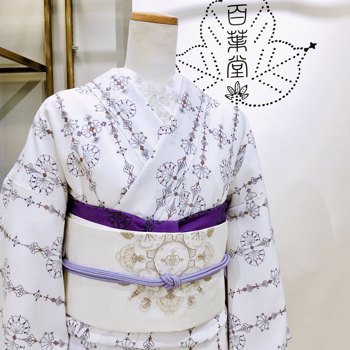 雑誌で紹介された 安野モヨコさん【百葉堂】夏昼夜帯「糸菊」蘇芳
