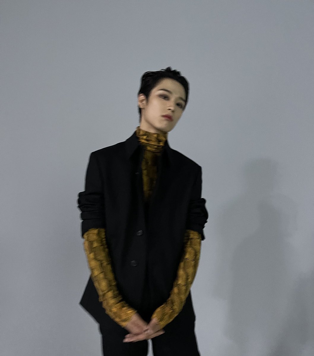 jerndela's tweet photo. [주연] 11시!!!
#studiochoom https://t.co/QS2cV2YAmr