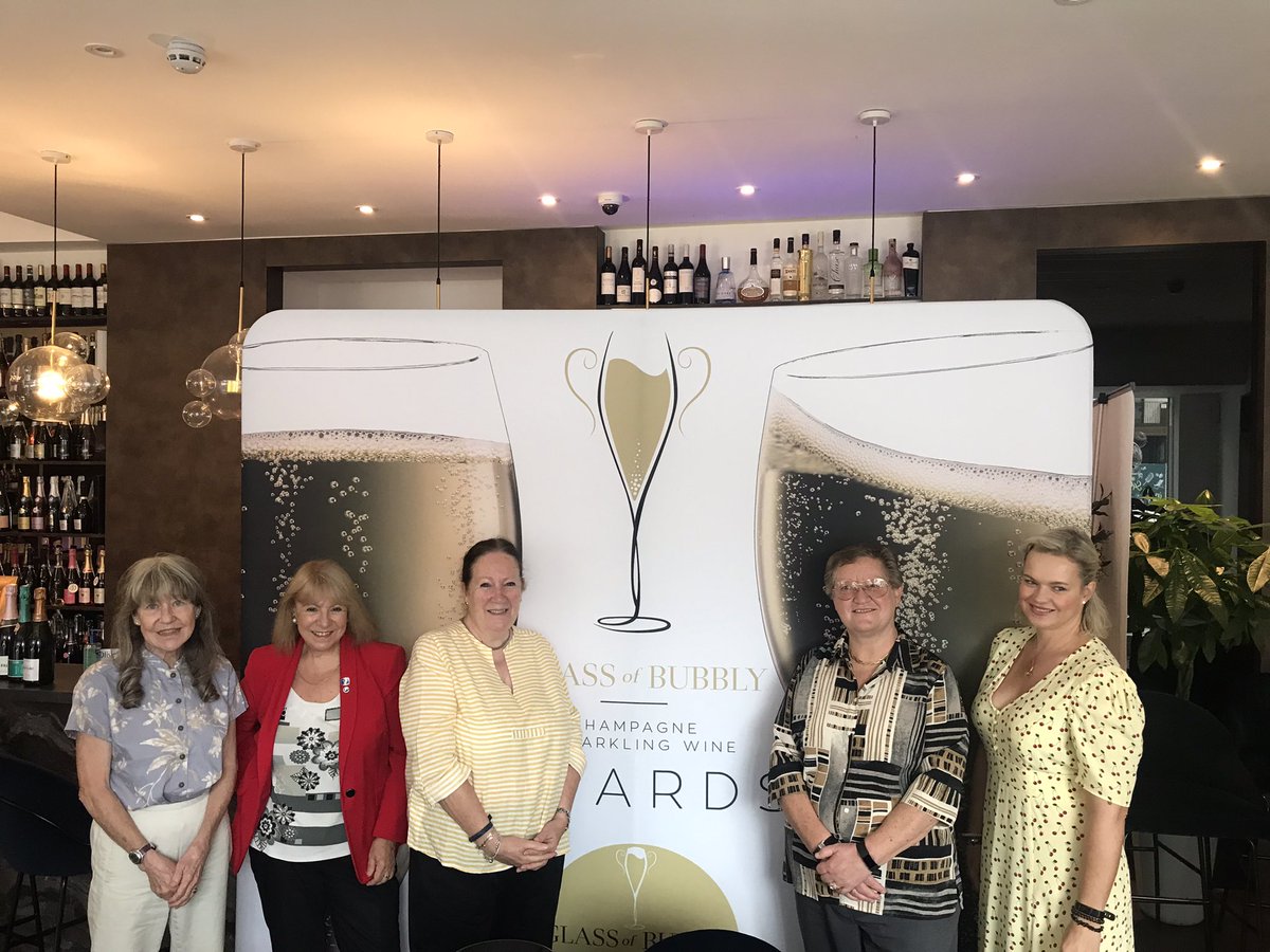 Reflecting on a week that was..continuing w/ judging at the @GlassOfBubbly. From Pet Nats to Champagnes via many more in between ftom all over the world,  @AssocWineEd chairman #MarinBerovic @TheWineTipster @VivienneFranks &  lots more. Thanks the wonderful #champagneroute