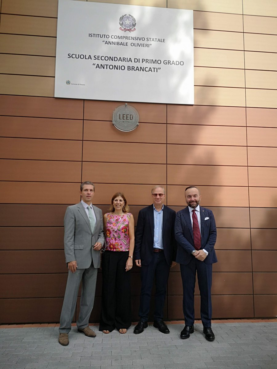 Il #ChapterMarche <a href="/GBCItalia/">Green Building Council Italia</a>  <a href="/MarcoMari1965/">Marco Mari</a>  <a href="/AsaCapaccioli/">Fabrizio Capaccioli</a> #inaugurazione  #ScuolaBrancati #Pesaro  #GreenSchools #LEEDPlatinum @acquarolif  <a href="/RegioneMarcheIT/">Regione Marche</a>  #greenbuilding #sostenibilità
#GreenBuilding  #LEEDinEurope

lnkd.in/diXyJrAm