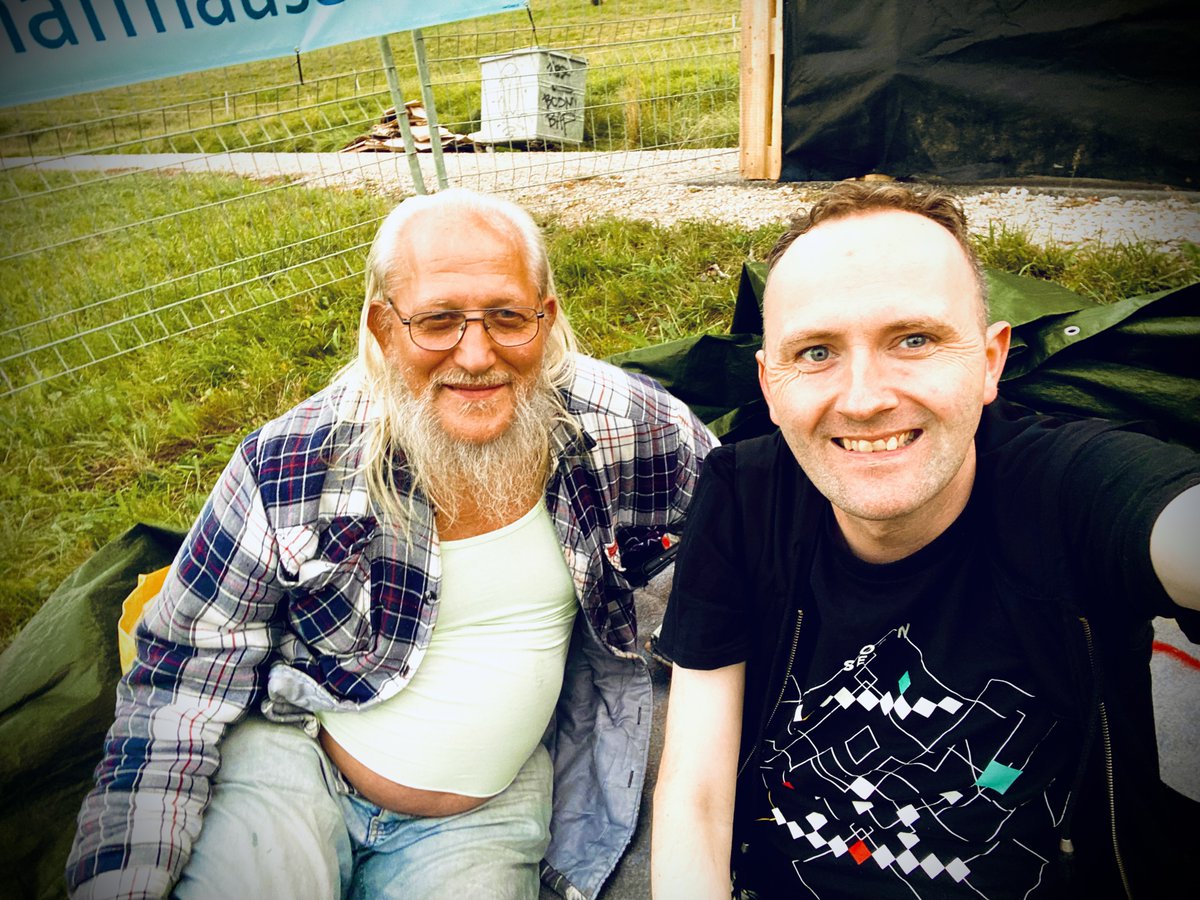 Mein Rückblick auf ein geniales OpenAir Hallau mit <a href="/OpenSeasonLoud/">Open Season</a> - Basement Saints und Rude Tins - vielen Dank an die Bands und natürlich auch an die fleissigen Organisatoren und Helfer, die mit viel Herzblut und gegen alle Widerstände das Festival auf die Beine gestellt haben