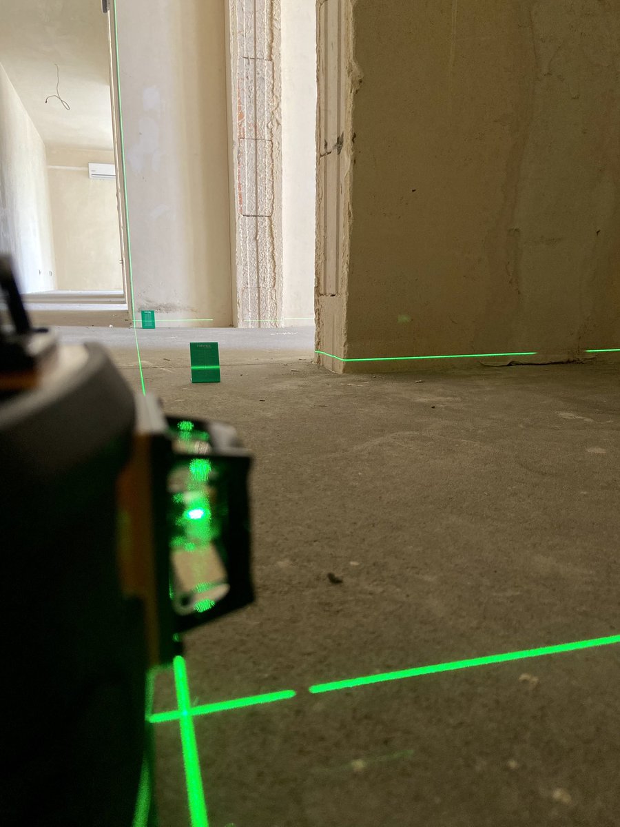 NiveltopP's tweet photo. Zaczynamy nowy tydzień 💪 z naszym hitem #nivelsystem #CL4D polecamy w zestawach 👍 #niveltop #laserbudowlany #laserkrzyżowy #nivel #pomiary #lasery360 #sklepgeodezyjny #skleppomiarowy #budownictwo #remont #robotywykończeniowe #niwelator #karczówkowska11

https://t.co/8Ntt0vGfdB https://t.co/P038fY7dXa