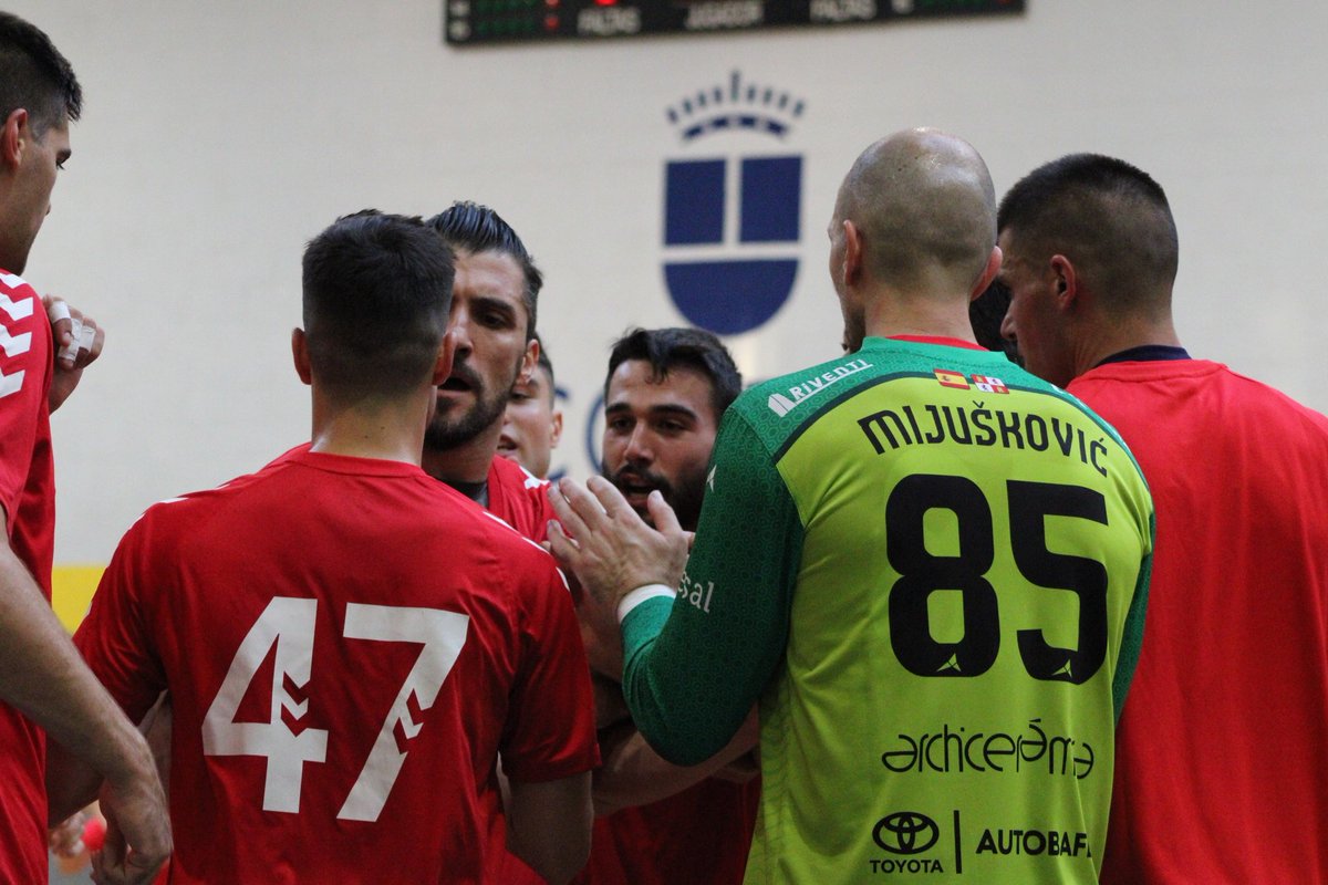 Arrancamos la semana con la mira puesta en el Sábado! Se acabaron las pruebas, esto empieza ya! Todos juntos! 💪🏼