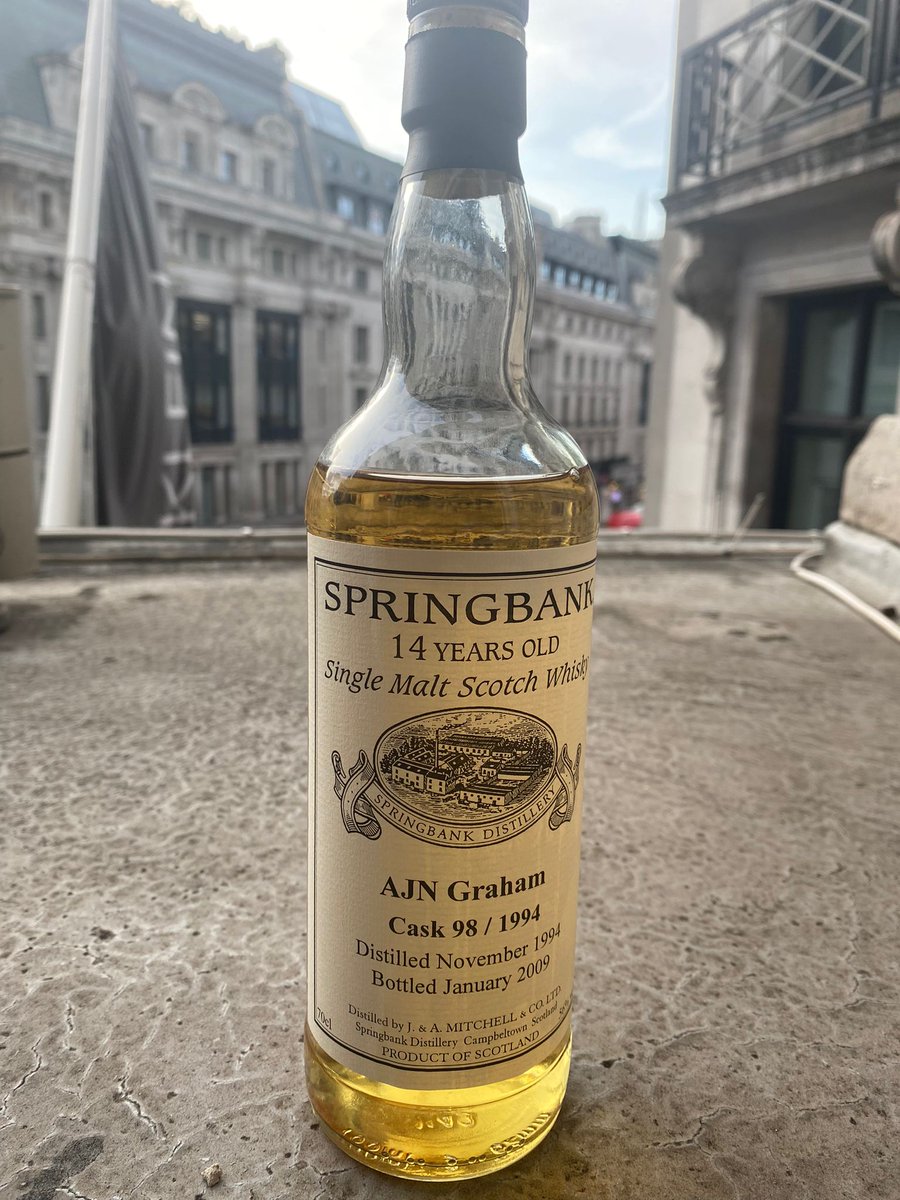 CaskLtd's tweet photo. The Masters were truly living the dram last week as they enjoyed a tasting at Cask Trade HQ of some rather special whiskies...🥃
Which one is your favourite?
#casktrade #tasting #caskstrength #whisky #cask #whiskylover #london #MondayMotivation #LivingTheDram https://t.co/8YMXjgdGdg