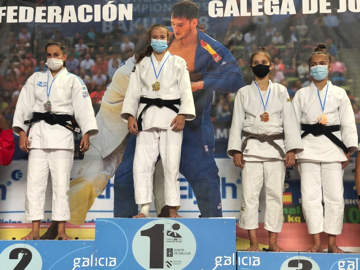 CarballoDeporte's tweet image. Tres podios para os 3 representantes do Judo Club Bergantiños no Campionato Galego Infantil e Cadete👏
🥈 Aroa Blanco, subcampioa galega infantil en -57Kg
🥈 Raúl Ponte, subcampión galego infantil en -55Kg
🥉 Naira Blanco, medalla de bronce na categoría cadete.

Moitos parabéns!