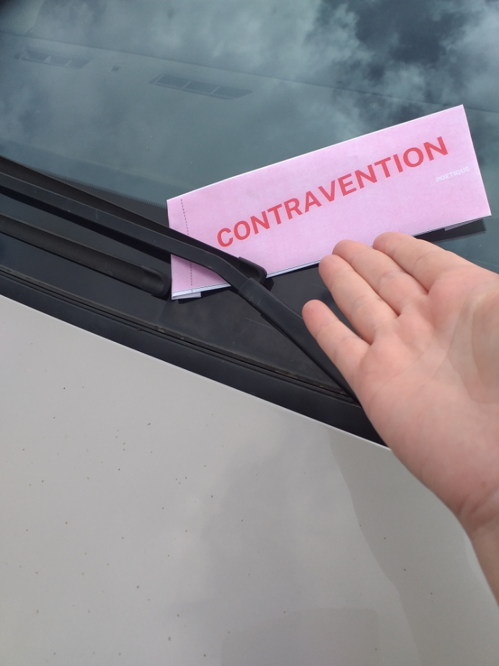 Ds qqes jours, les Montalbanais vont recevoir des "contraventions poétiques" sur leur pare-brise : 3 classes de 6e y ont rédigé 2 vers de poésie. Pr vs acquitter de l'amende, renvoyez au clge 2 ou 3 vers qui vous touchent ! <a href="/DSDEN82/">DSDEN 82</a> <a href="/DAACToulouse/">DAAC Toulouse</a> <a href="/actoulouse/">Académie de Toulouse</a> <a href="/villemontauban/">Ville de Montauban</a>