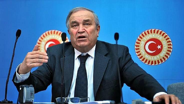 Eski Milletvekilimiz Şahin Mengü'nün vefatını üzülerek öğrendim. 

Sayın Mengü'ye Allah'tan rahmet; acılı ailesine, sevenlerine ve Cumhuriyet Halk Partisi ailemize başsağlığı diliyorum.