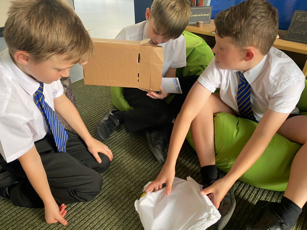 PATLarksHill's tweet photo. We got our first #vipbook and assorted goodies of the year last week, opened by this bunch of Year 5 book enthusiasts! They were incredibly excited and have read the first few pages together and already gripped! @VIPreading @DarrenSimpson44 #TheMemoryThieves #readingforpleasure https://t.co/gG4OQE92S2