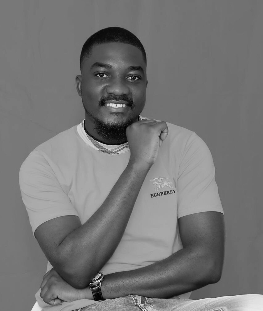 ELambano's tweet photo. This Life go still make Sense. ✊🏿
Photo: @quajo__diego 

#ghanapost #ghanacelebrities #ghblogger #puzzled #kente #ghfashion #ghanafashion https://t.co/zxh3dir6pH