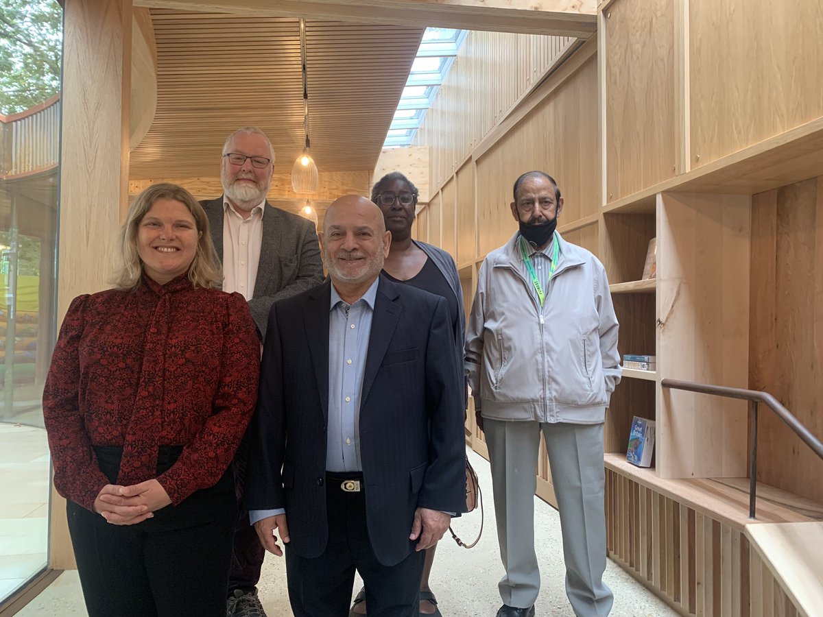 WFLabourParty's tweet image. We made a manifesto commitment in 2018 to keep all our eight libraries open. 

Not only have we done that but we have invested over £3 million into our libraries. 

Today we opened the newly refurbished Lea Bridge Library, complete with a new cafe and garden space.