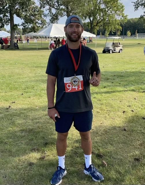 Continue to lead by example for your students. Honored to win the ⁦⁦<a href="/GildasClubDet/">Gilda's Club Metro Detroit</a>⁩ 2021 5k this weekend! Total time 19:36