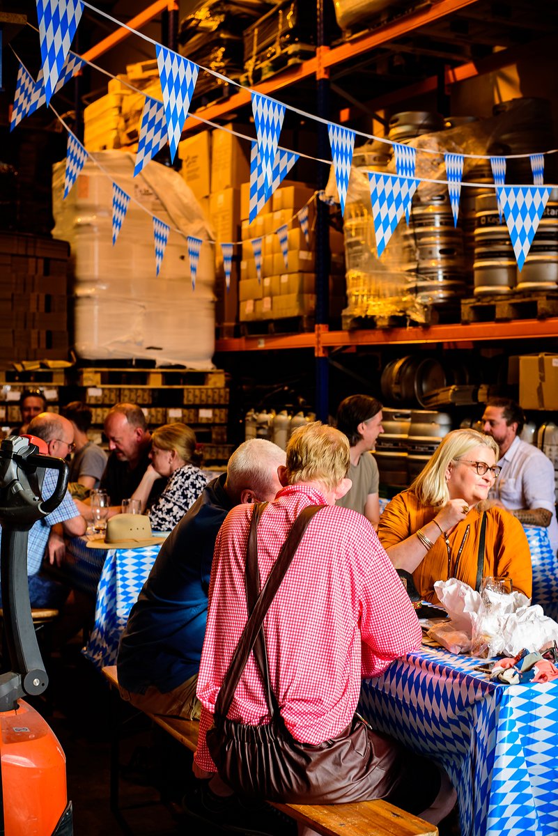 AnspachHobday's tweet photo. Danke schön to everybody who came to our Oktoberfest launch party on Saturday at @TheCroydonTapAH! 🍻🇩🇪

We had a blast and we're sure you did too. The beer flowed, gemütlichkeit was felt and the food was delicious. Shout out to @crunch_dirty for some killer food too 🔥 https://t.co/qCNhO6N0oD