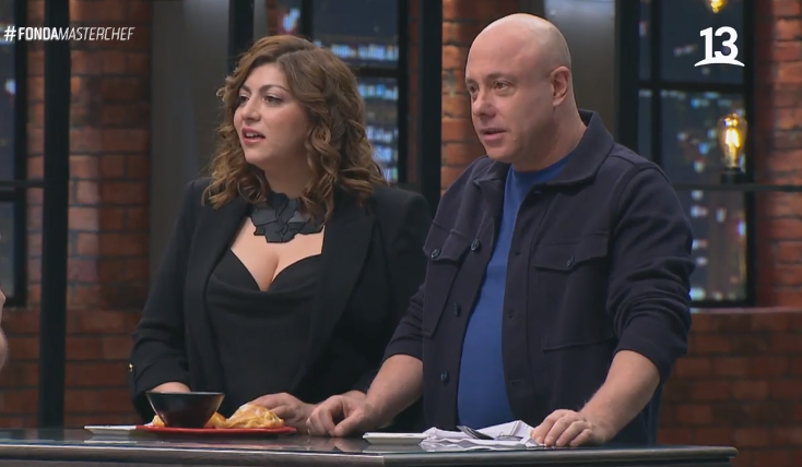 adnradiochile's tweet photo. MasterChef Celebrity: Pareja que cocinó las mejores empanadas ganó capítulo en la #fondamasterchef  https://t.co/gZrmG96uEt https://t.co/swjNx9jo2i