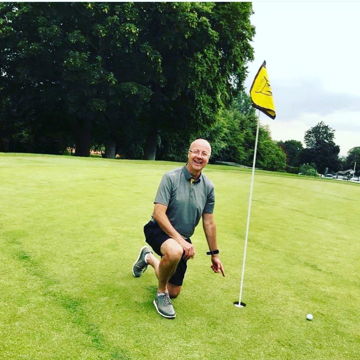 Golf@is@just too easy for @miketompkinson1 at the moment. His 2nd ace in the space of 12 months. His Bar tab is suffering. Congrats Mike!
