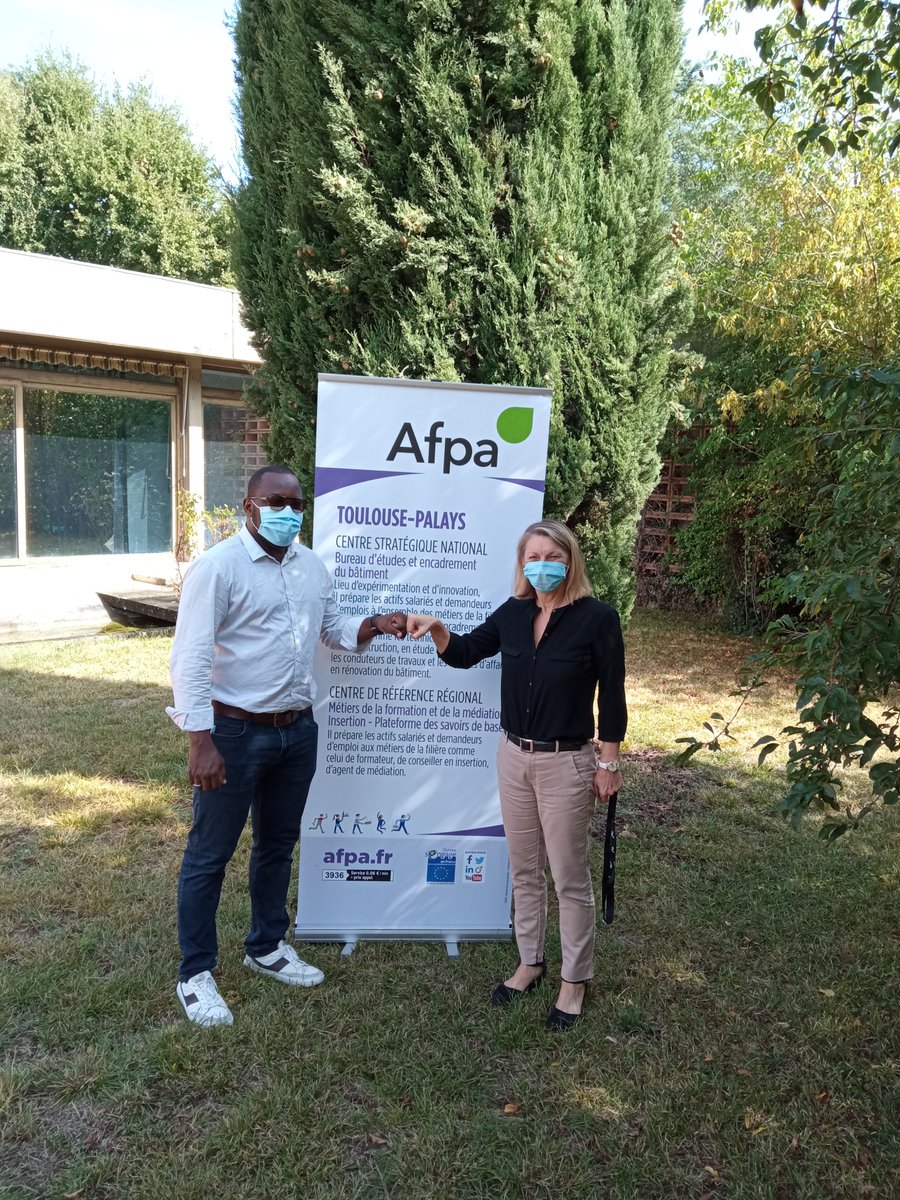 Une convention de #partenariat a été signée entre l'Afpa de Toulouse-Palays et <a href="/heliofrance/">HELIOFRANCE</a>, une entreprise toulousaine. L'entreprise mettra à disposition de nos stagiaires, les matériels qu'elle produit localement🤝 
heliofrance.fr 
<a href="/Afpa_Formation/">Afpa</a> <a href="/AFPA_A_Brinet/">annie BRINET</a>