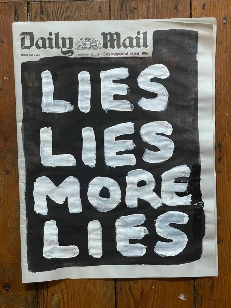 I painted the front page of the Daily Mail 👉 etsy.com/listing/105813…