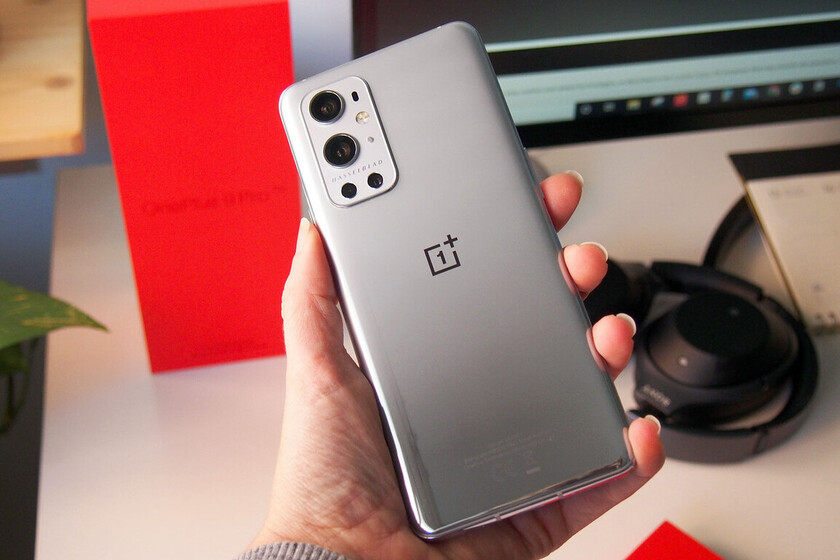 xataka's tweet image. OnePlus confirma que no habrá OnePlus 9T: se rompe la tradición que se mantenía desde 2016 xataka.com/p/236851