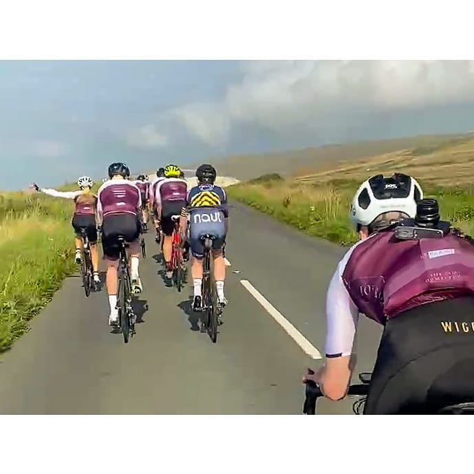 rollo_dixon's tweet photo. Great day for a ride, &amp; oh what a ride!
.
The plan had been to do a relaxed 35-40 miles. Then, enroute, we met-up with a couple of groups of @LeBlanqTour riders (including @SirWiggo), &amp; they invited us to tag along. It turned out pretty well! 🤘

#nofilter #cycling #leblanq https://t.co/0kKQpN0q2Q