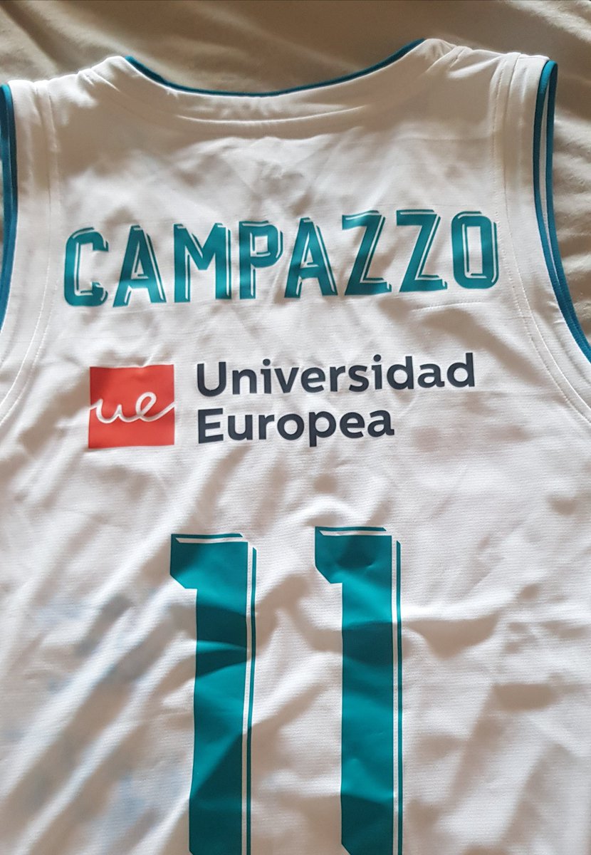 altamirano45's tweet image. Se sortea esta hermosura de casaca del Madrid de FC7. 
RT y seguir esta cuenta para participar.