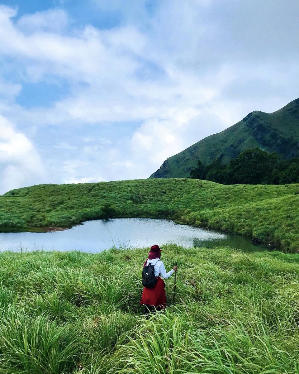ZostelHostel's tweet photo. #Wayanad’s mesmerising Chembra Peak trek is back!⛰️🌿
For the first time in over three years, the trek to #ChembraPeak is now open for travellers. https://t.co/pgQhqHRzBt