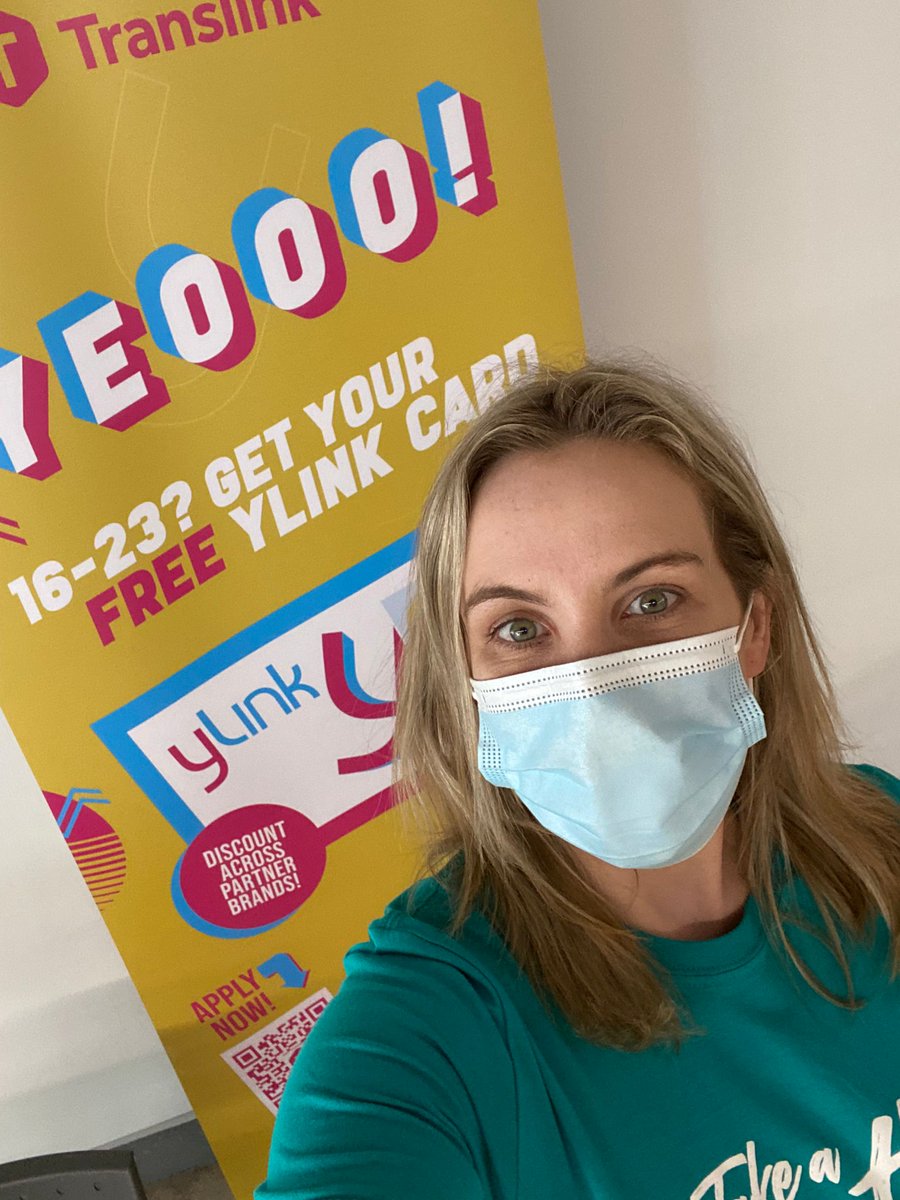 Translink_NI's tweet image. Team Translink are @ulsteruni in Belfast and Magee Fresher Fayres! They want to tell everyone about the benefits of having a YLINK card! We even bumped in to our friends from @lostCityBelfast who offer great discounts for Ylink holders #SaveSaveSave