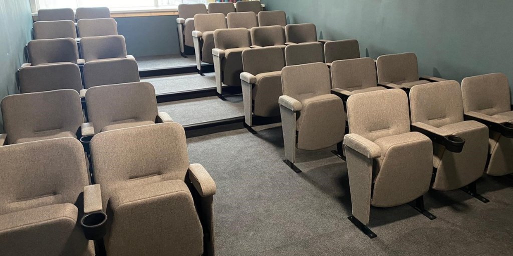 Evertaut Seating tweet media