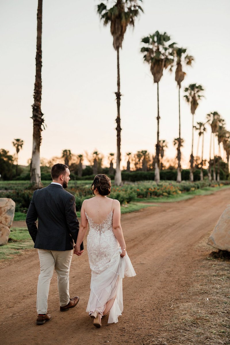 mooitroues's tweet photo. Vandag deel ons graag met Mooi Troues se lesers JP en Ulrica se pragtige bruilof. Die paartjie het ʼn liefdesverhaal wat vir vele trou inspirasie sal wees.
Volg die skakel en geniet JP en Ulrica se pragtige bruilof: https://t.co/t07hJJeKfF
#Mooitroues #bruilof #pasgetroud https://t.co/ykyK0SfrMa