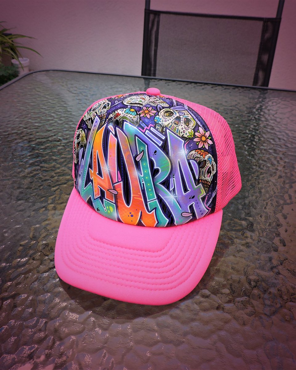 marcos_segan's tweet photo. Gorra personalizada Laura calaveras mexicanas ๐๐๐๐ // Custom cap Laura mexican skull ๐๐๐๐
#truckerhats #truckerhatcustom #molotow #molotowmarkers #molotowpaint #molotowone4all #posca #marcossegan https://t.co/un9ylet3ac