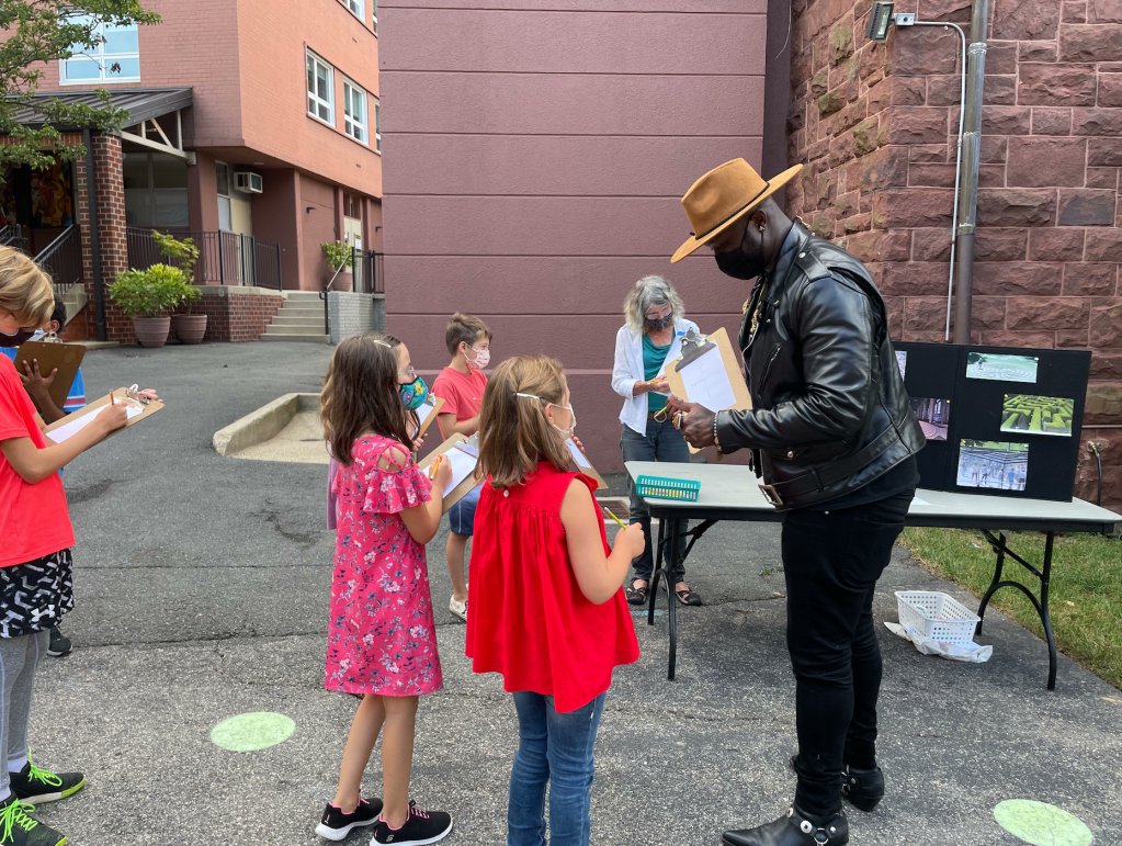 LabSchoolDC's tweet image. Breathe! Some Elementary families gathered Saturday for a Morning of Mindfulness led by a few Lab staff and folks from Insight Meditation Community of Washington DC.