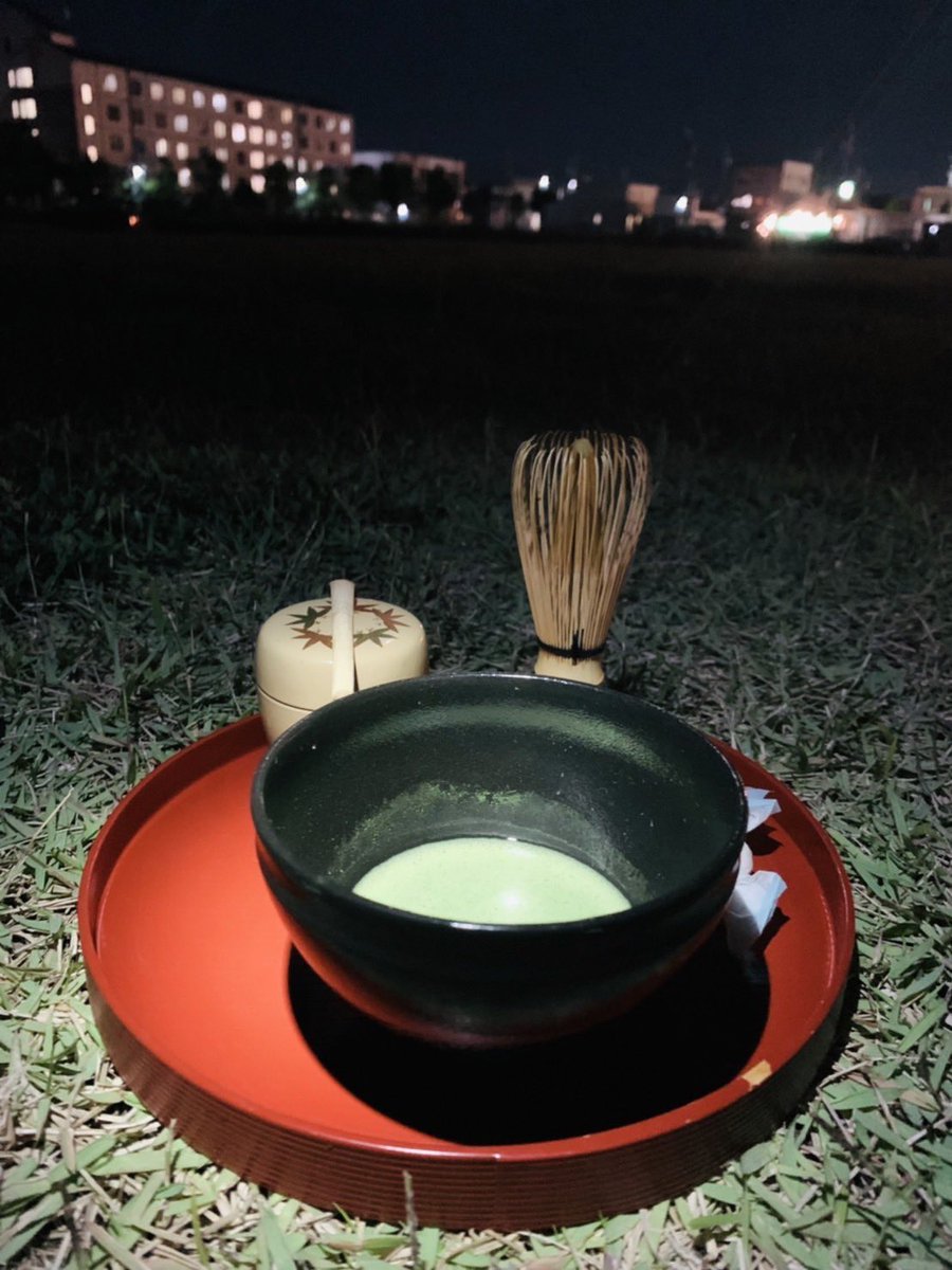 DanBlueselect's tweet photo. Night green Matcha on the green glass.
Today’s Moon was so beautiful😊
#TeaLearning https://t.co/lVY1ntWeWI