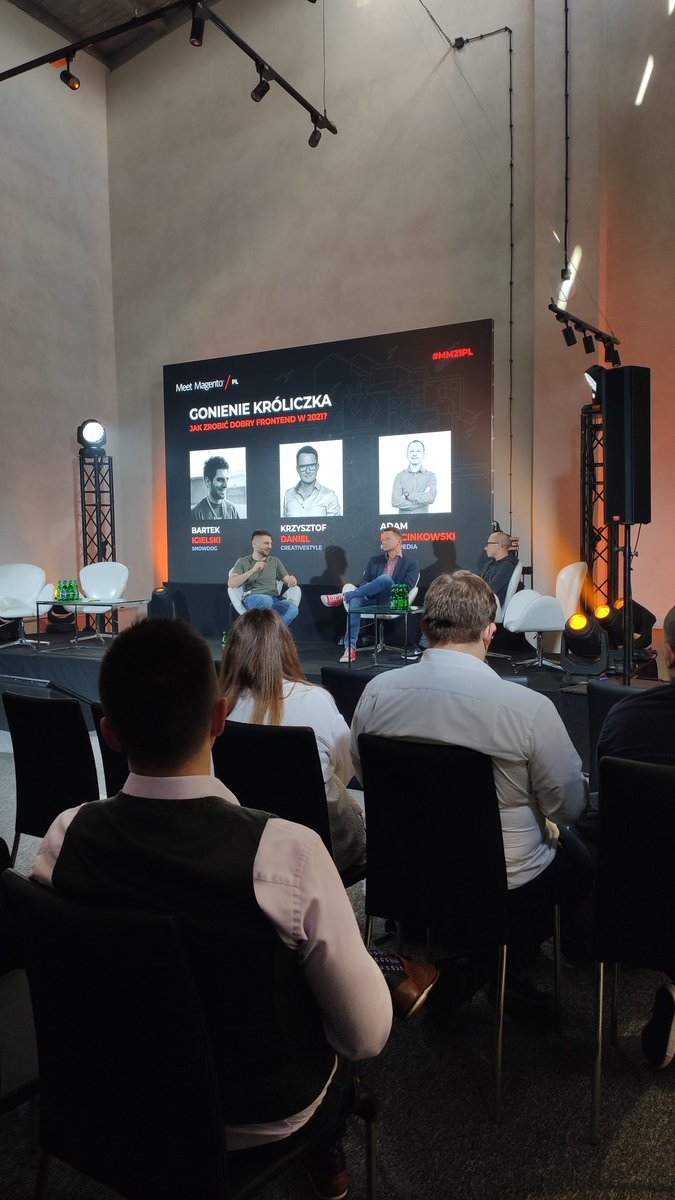 <a href="/Igloczek/">Bartek Igielski</a> (<a href="/snowdogapps/">Snowdog</a>), <a href="/krzysdan/">Kris Dante Daniel</a>, Adam Marcinkowski (<a href="/macopediapl/">Macopedia</a>) are chasing the rabbit 🐰 Speaking how to create great front-end in 2021 #MM21PL