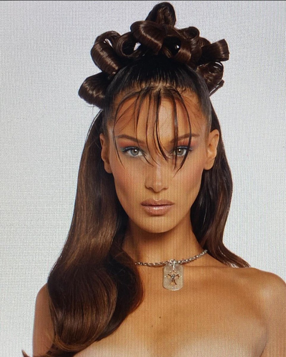 bellakhaidid's tweet image. Salute. I'm Isabella Khair Hadid and I'm tossing my luck to finding new acquantances to fill my empty timeline. I'm up for anyone who wants to be friends. Kindly leave a trace below or just a simply retweet would be appreciated.