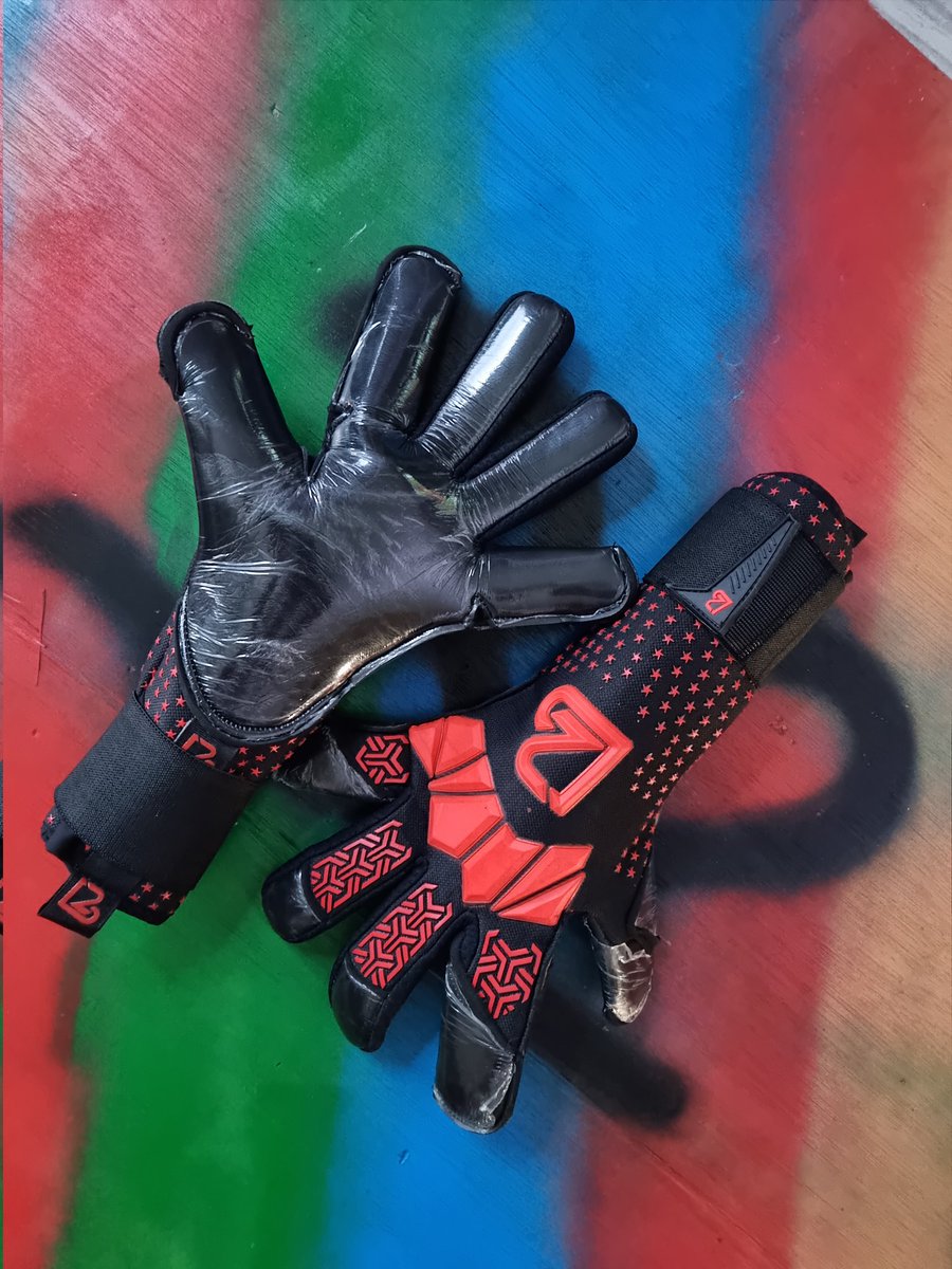 BGkgloves's tweet photo. Vg3 just landed into our stores
#goalkeeper #goalkeepertraining #goalkeeper565 #gkgloves #goalkeeperguide #goalkeepersaves #goalkeepergloves7 #gkindia #gkgloves #gkguru #gktraining #gksession #porteros #arquero #dontb2afraid #keepertraining #keepers #gloves #keepers #goalkeeper https://t.co/kpzL4rHJuk