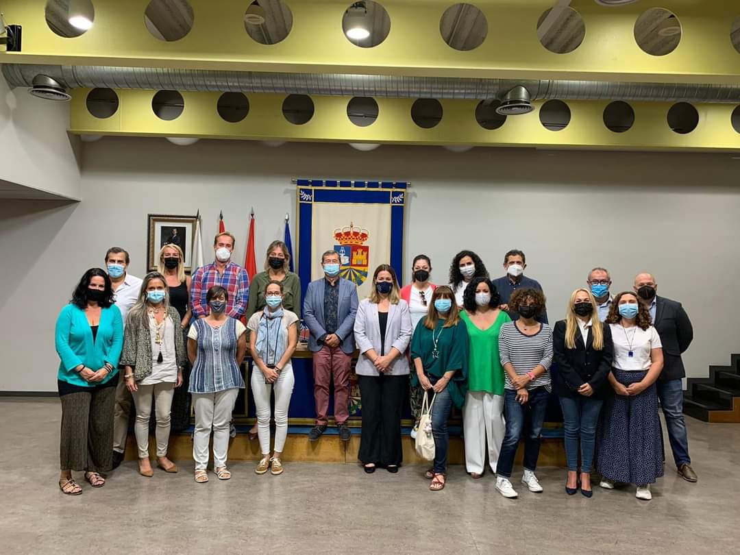 a72momaa's tweet photo. 📣Aprobada por mayoría Propuesta de Resolución de Cs para la incorporación de enfermera escolar en los Centros Educativos que hoy he trasladado como vocal a la Comisión de Educación, Infancia y Juventud de la FMM.
Seguimos trabajando 💪🍊 https://t.co/DsD2Vtky4m