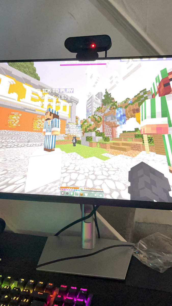 ThatGuyMooon's tweet photo. Guess we back @Ruberry03 😭😂 https://t.co/Xrq2B1TOPS