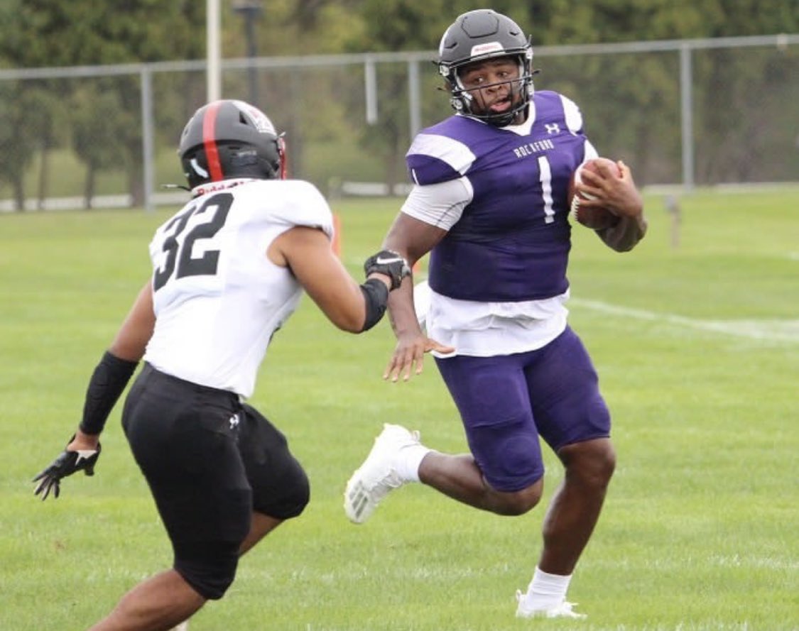 thecfbnetwork's tweet photo. THECFBNETWORK D-3 Offensive Player of the Week 

Rockford QB Jaelen Ray

27/49
472 Yards
8 TDs (School &amp; NACC Record; 1 Shy of D-3 Record)
9 Carries
56 Yards
57-58 OT Loss to Eureka

#d3fb https://t.co/yYojOtGTDH