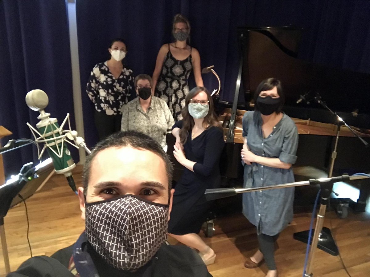 yifreeze's tweet photo. First opera gig back. Singing new songs with Really Spicy Opera Aria Institute. #hellobooth #opera #singforyoursupper #singbabysing https://t.co/Jn6ZGnhPZh
