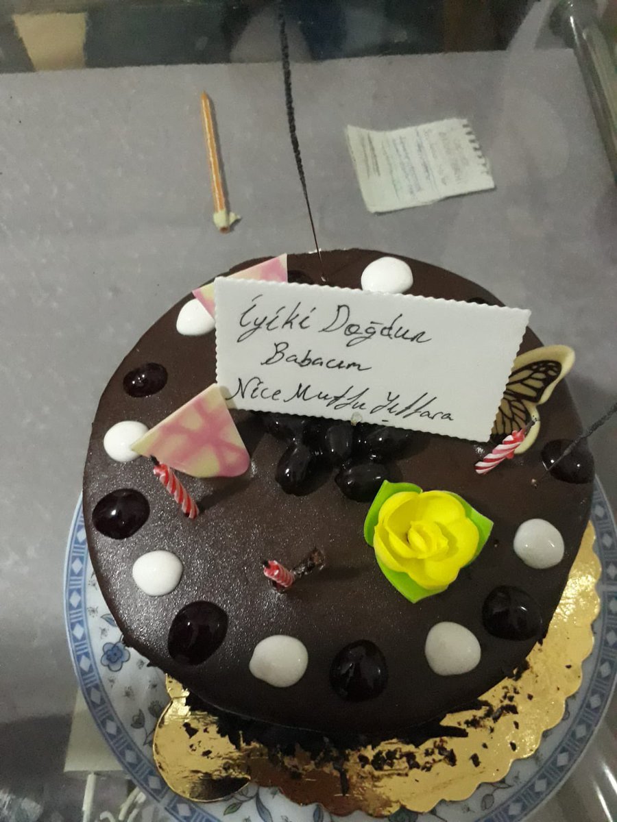 Biride çıkıp demiyor..! İyiki doğdun..! İyiki varsın..! #dogumguenuem