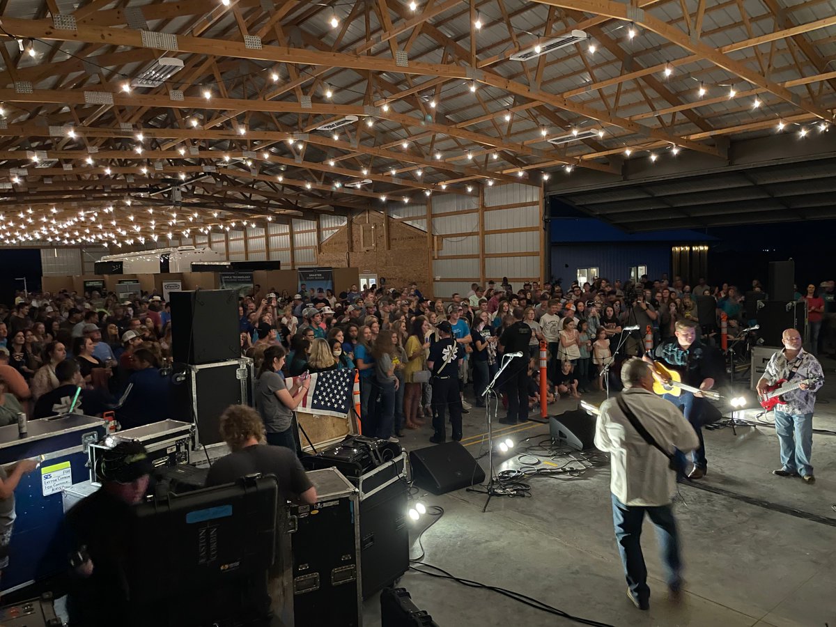 🎶The #FarmON Concert airs TONIGHT! 🎶

Make sure you're registered to help us support the National FFA Organization: bit.ly/FARMON2021