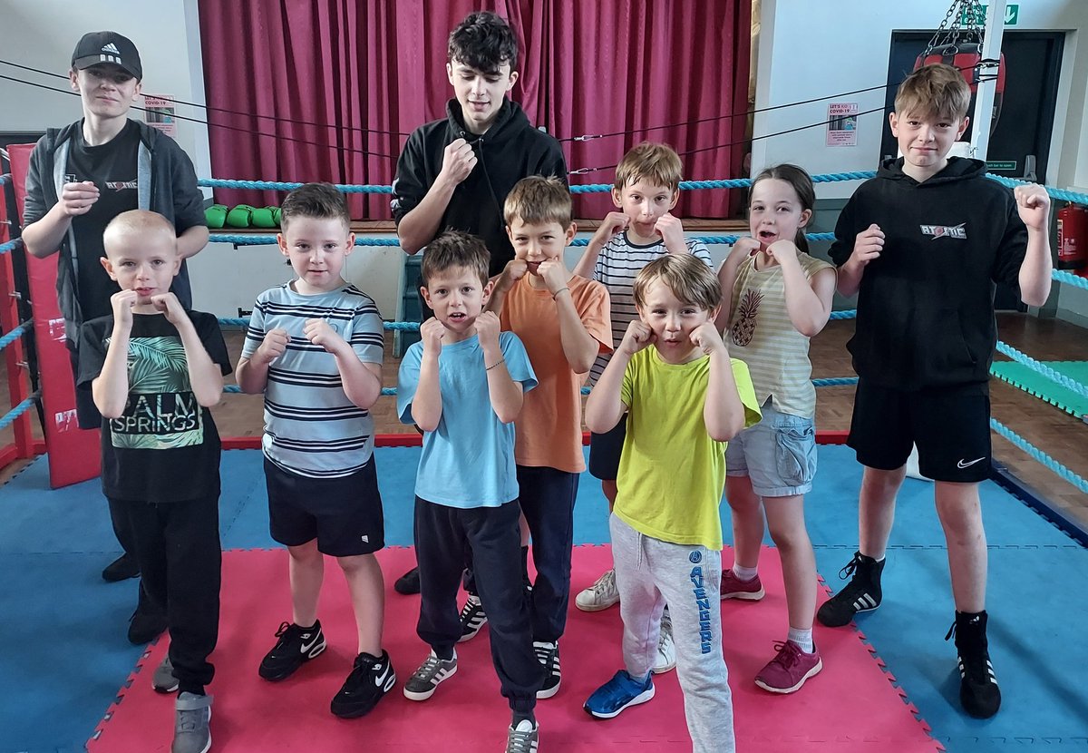 atomicabcboxing's tweet photo. Atomic Minis
Wednesday 6-7pm and Saturday 9-10am
@atomicboxingclub
#atomicboxingclub
#noyourworth
#farnham
Atomic
Farnham
GU98RR
07387824327 https://t.co/PS08Iljyuy