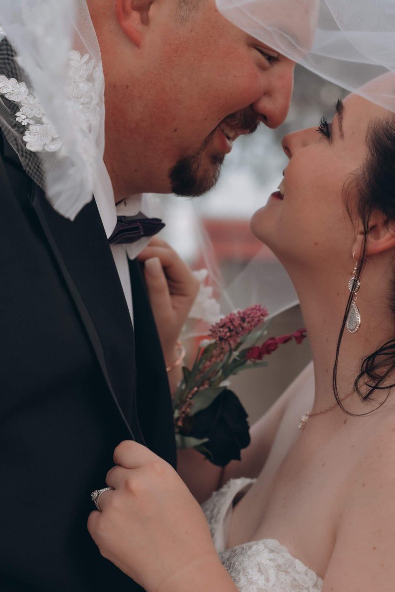 tlcutright99's tweet photo. I got to marry my best friend ❤️💕 https://t.co/Brjik2BbAW