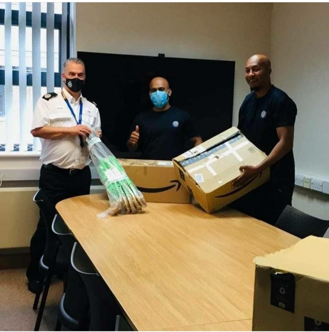 thepeelproject's tweet photo. Massive thankyou to Assistant Chief Constable Darren Downs and @Humberbeat @HumbersidePCC for investing in our dream, providing us with sports equipment and our containers, which enabled us to deliver our delivery of Summer Youth programme!π€©#kingstonuponhull #thepeelproject https://t.co/SKCCPABvY5