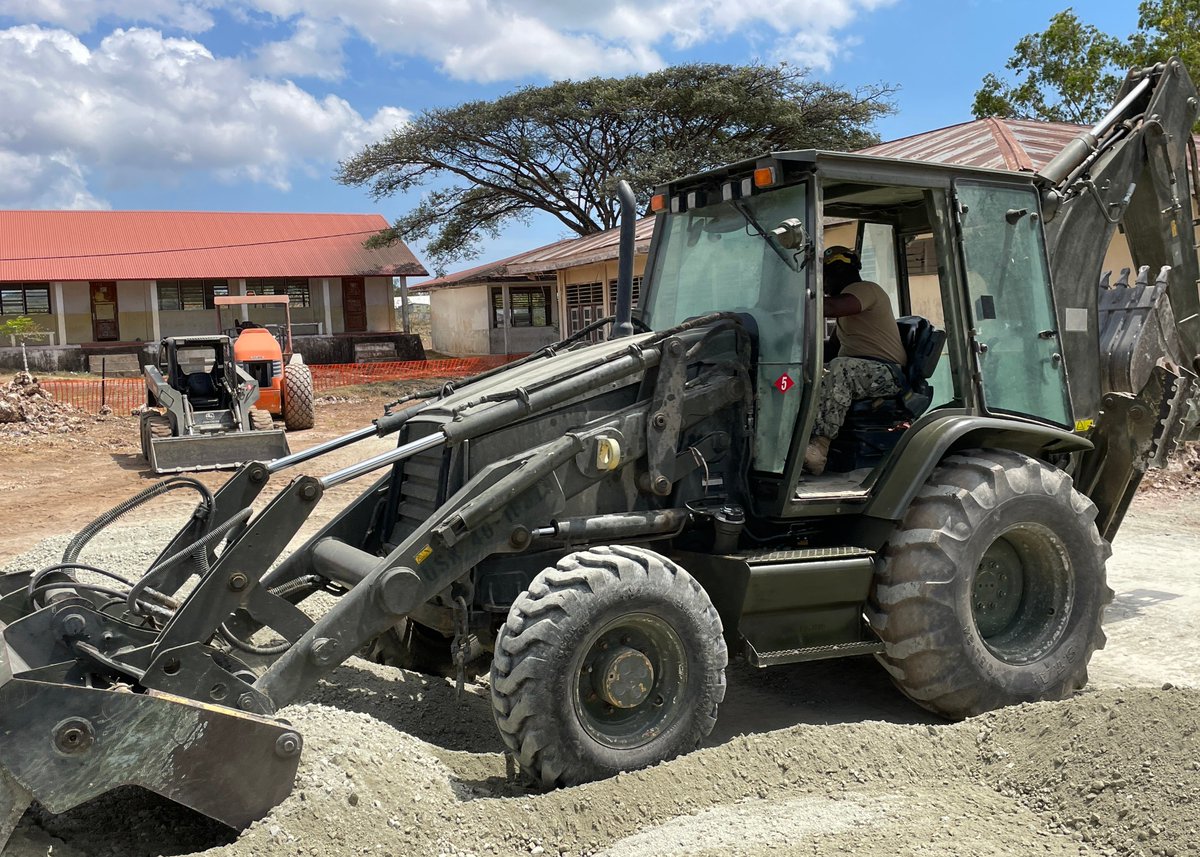 USPacificFleet's tweet photo. #USNavy Seabees from Naval Mobile Construction Battalion (NMCB) 5 construct a schoolhouse in Timor-Leste, one of many ongoing projects at 10 detail sites across the Indo-Pacific, where #NMCB5 is strengthening alliances and partnerships on a @US7thFleet deployment. https://t.co/tGecvJW9Wb