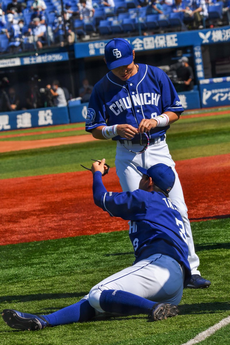 ETY0811's tweet photo. ③
自分のサングラスに気になるところがあるらしい周平さん
#dragons #中日ドラゴンズ
#高橋周平 #大島洋平 #TEAMEIGHT
2021.09.20 横浜スタジアム https://t.co/KQaOqqvfSg