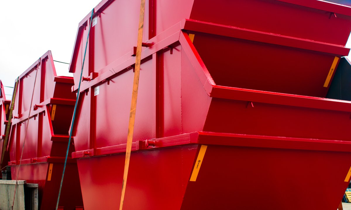 Thank you Numac Fabrications Ltd for the full delivery of brand new skips to meet the needs of one of our most prestigious customers

Looking forward to seeing them be put to good use!

Visit our website: lowmac.co.uk

Numac Fabrications: numac.co.uk